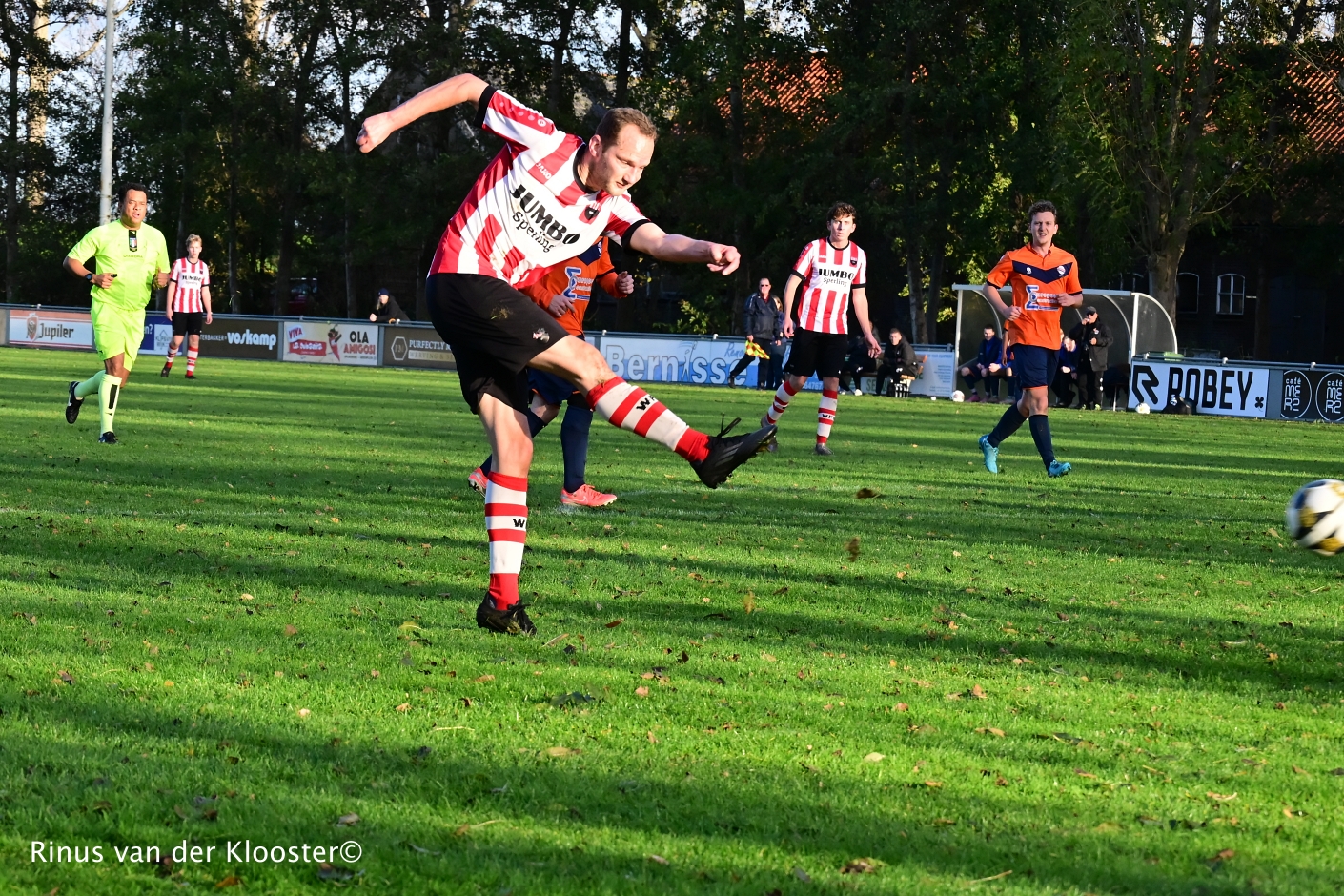 Wedstrijdverslag en foto's Simonshaven 1 - WFB 1