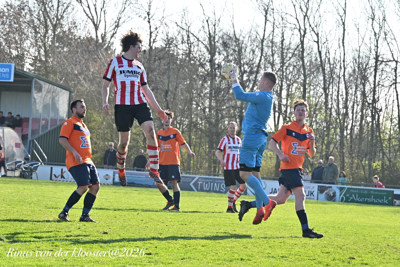 Wedstrijdverslag en foto's en video WFB 1 - Simonshaven 1