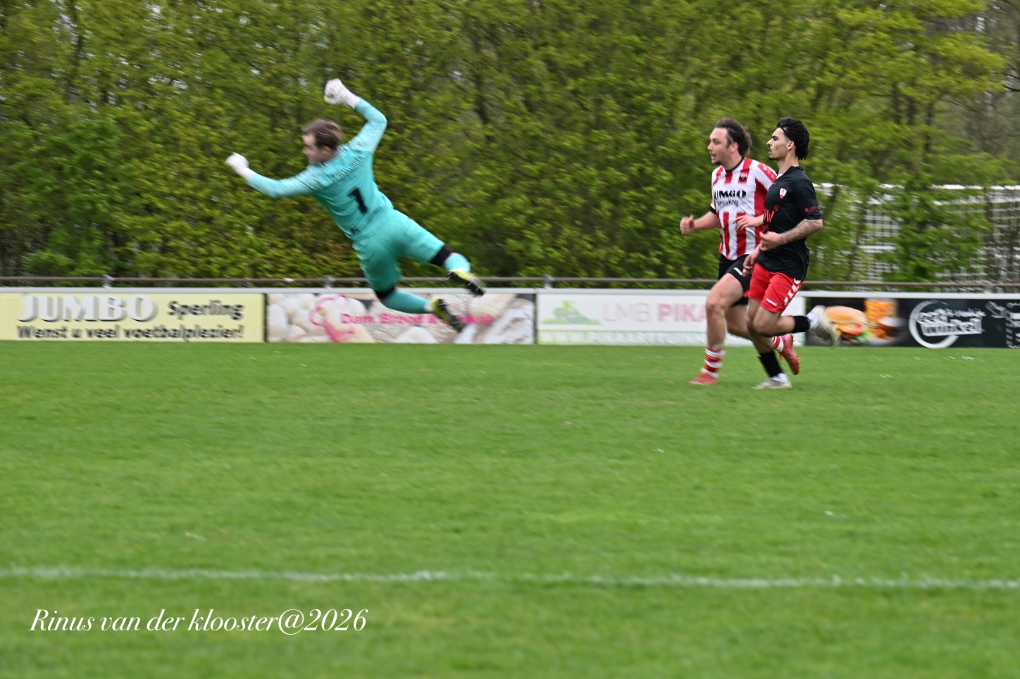 Wedstrijdverslag, foto's en video WFB 1 - Hekelingen 1